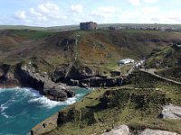 02  2.	Pláž pod bájnym hradom kráľa Artuša, Tintagel